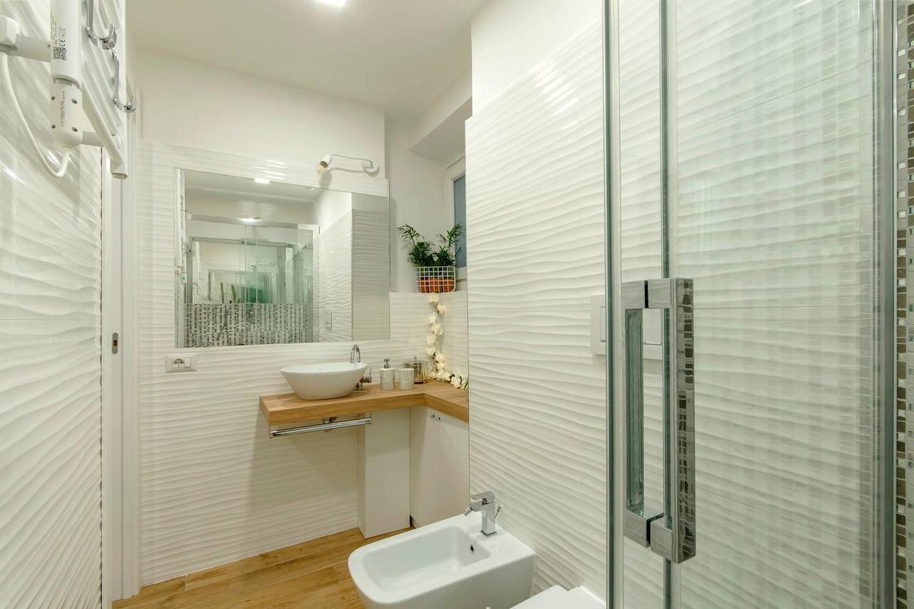 Brand New! Luxurious Apartment In Heart Of Milánó Kültér fotó